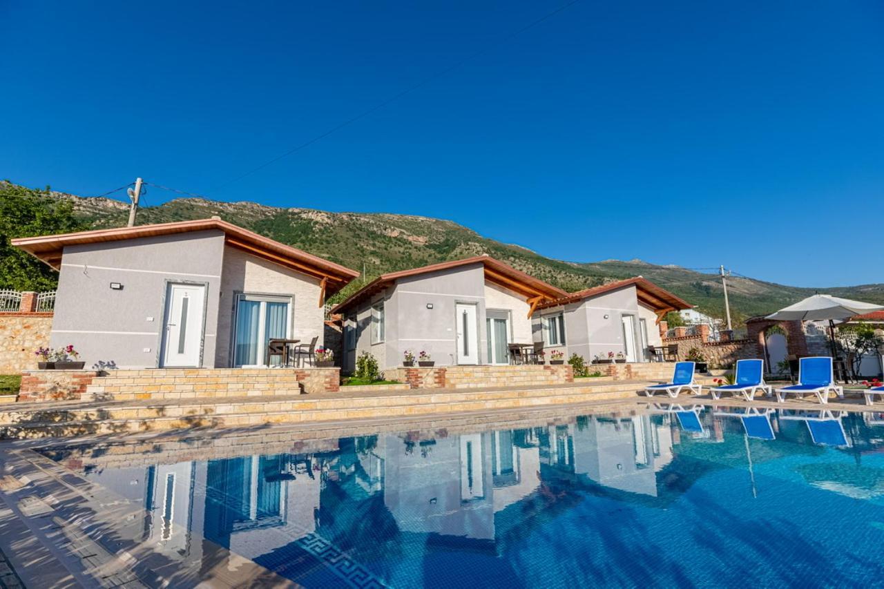 Llano Lodge