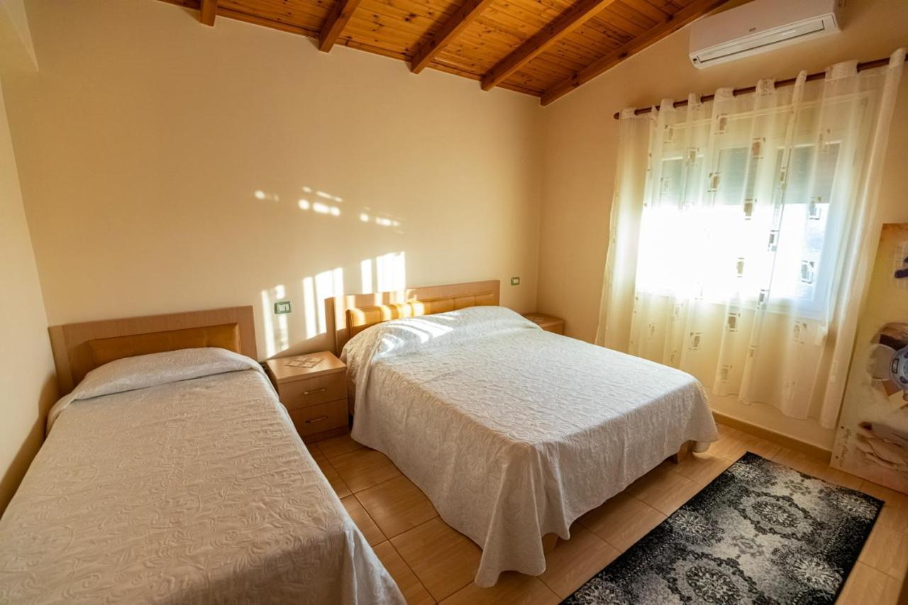 Llano Lodge *